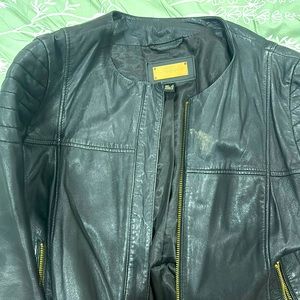 Black leather jacket - MANGO XS